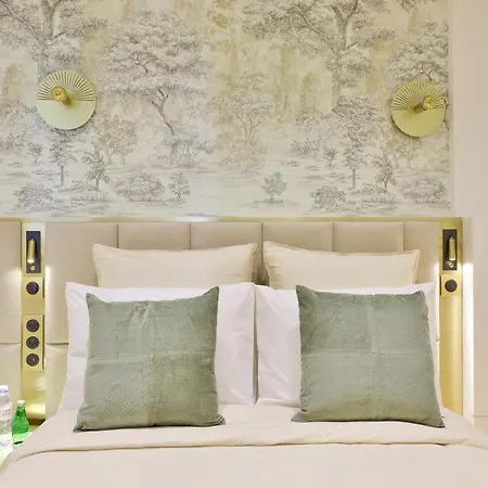 New! Le Venitien, Parisian Getaway, Sacre-coeur Apartment
