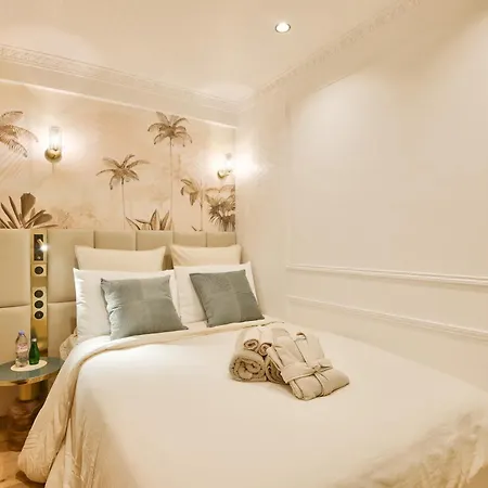 New! Le Venitien, Parisian Getaway, Sacre-coeur Apartment *